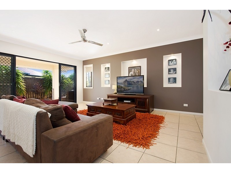 8 Mannikin Street, Narangba QLD 4504