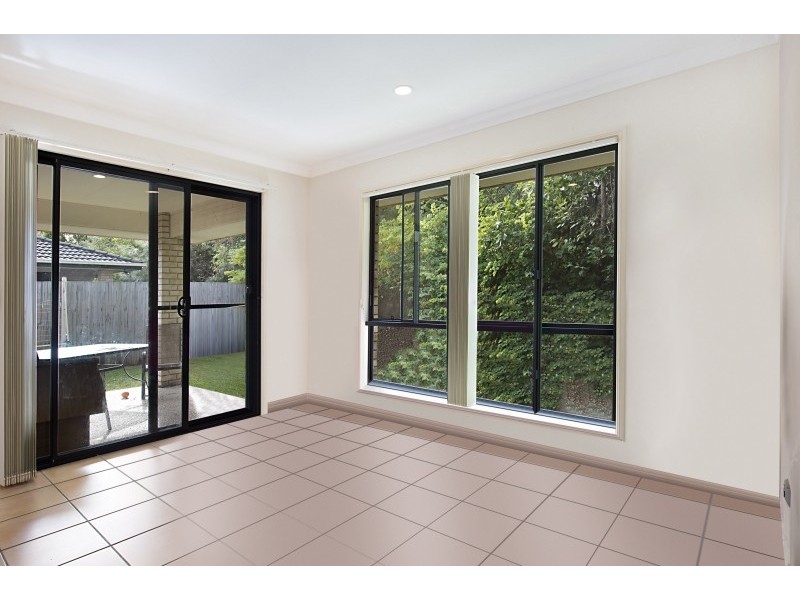 1 / 6 Coolibah Place, Narangba QLD 4504