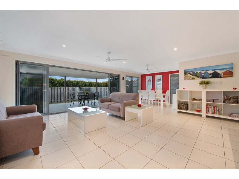 21 Coronata Cres, Narangba QLD 4504