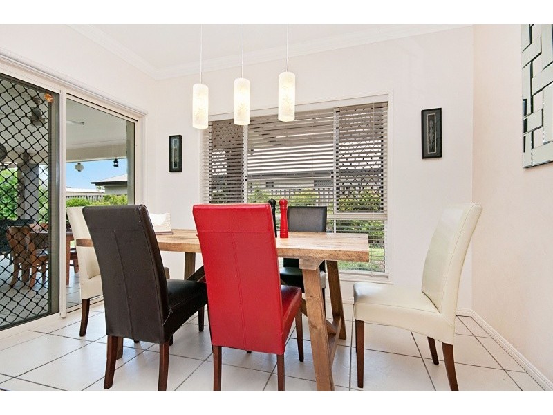 12 Lookout Place, Narangba QLD 4504