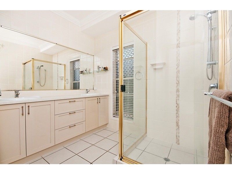 12 Lookout Place, Narangba QLD 4504