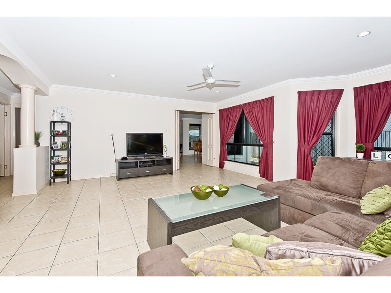 10 Placid Court, Narangba QLD 4504