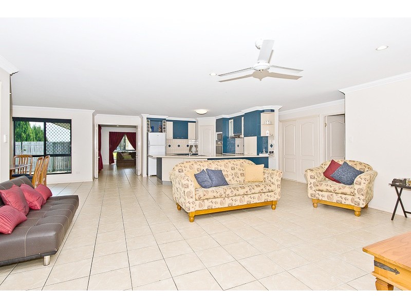 10 Placid Court, Narangba QLD 4504