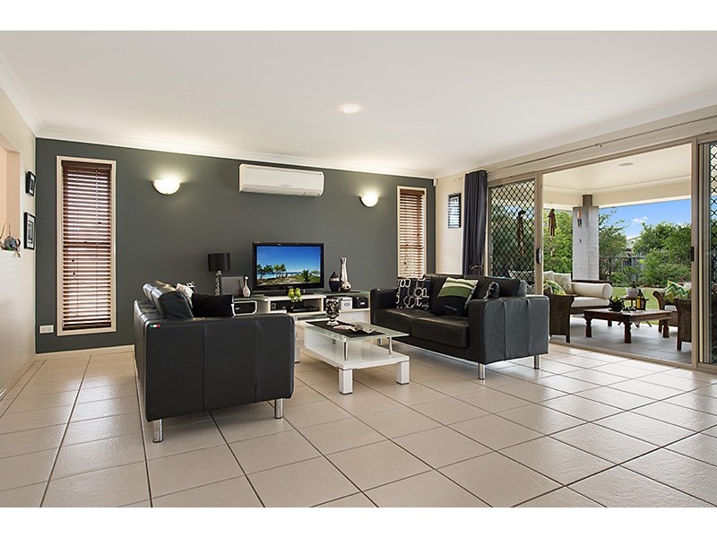 4 Firewheel Place, Narangba QLD 4504