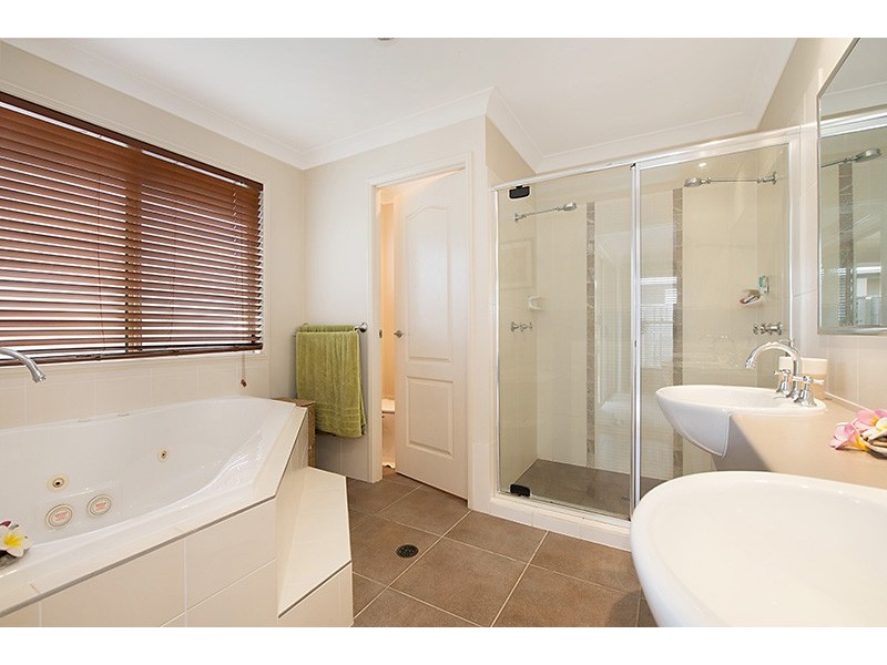 4 Firewheel Place, Narangba QLD 4504