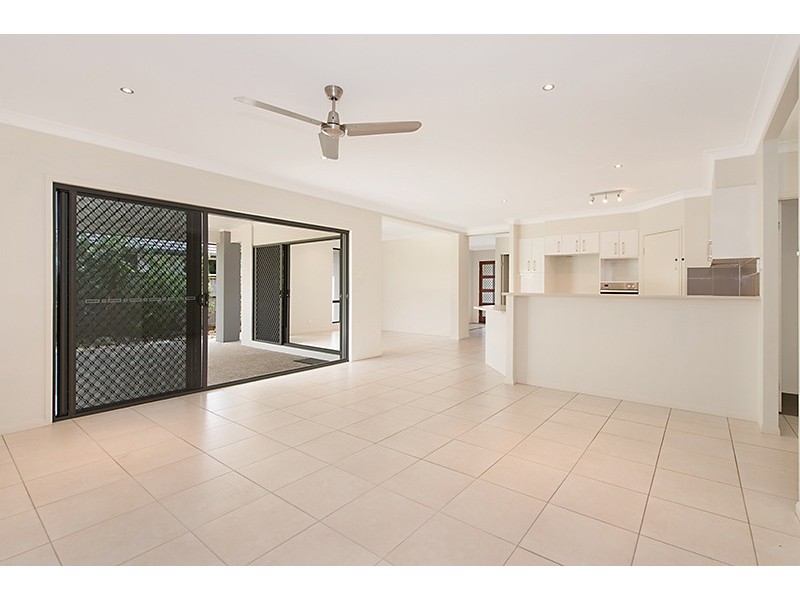 14 Burrell Avenue, Eumundi QLD 4562