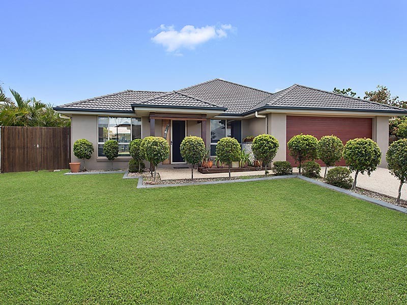 9 Lookout Place, Narangba QLD 4504
