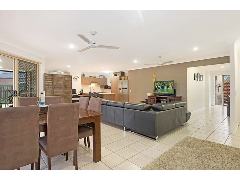21 Pitkin Avenue, Bellmere QLD 4510