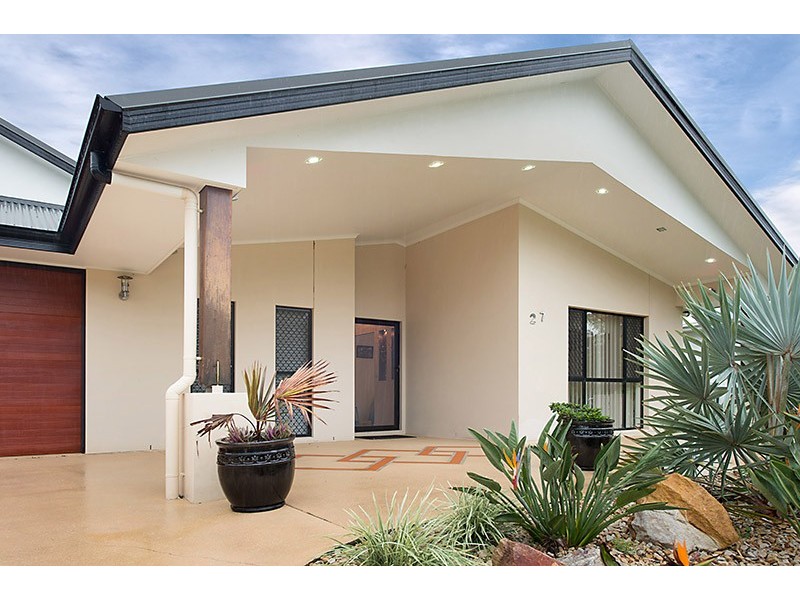 27 Maidenhair Drive, Narangba QLD 4504