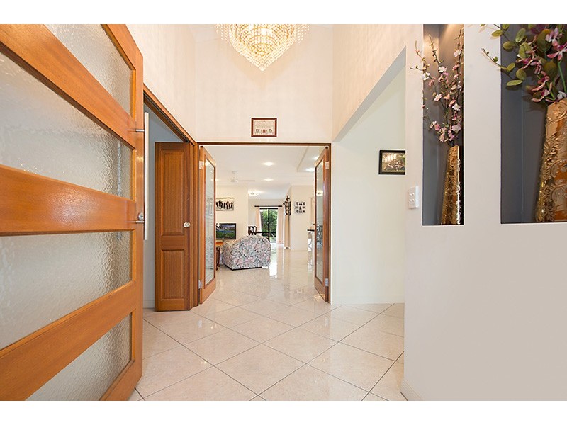 27 Maidenhair Drive, Narangba QLD 4504