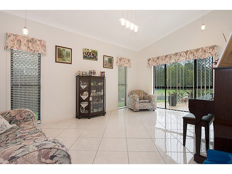 27 Maidenhair Drive, Narangba QLD 4504