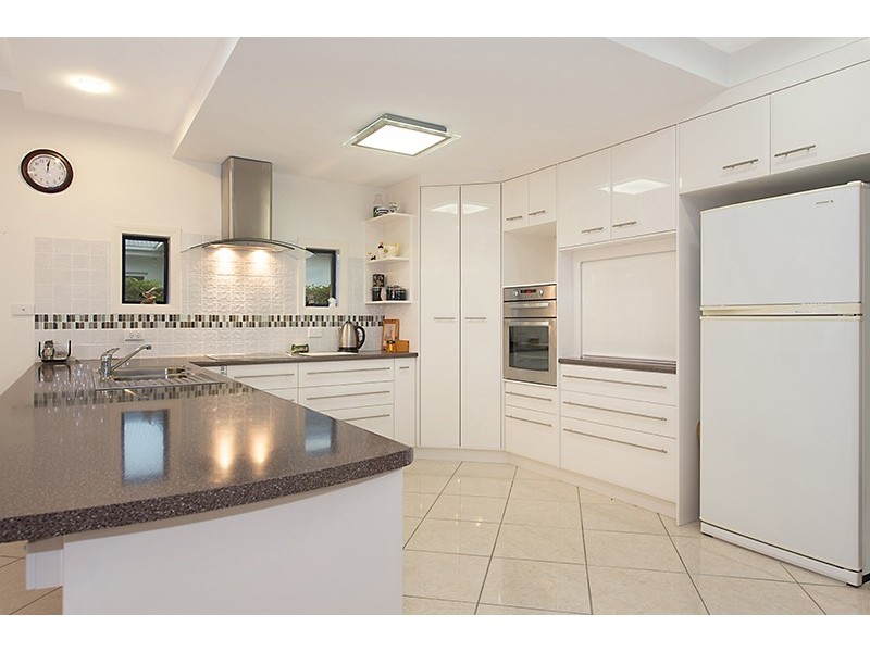 27 Maidenhair Drive, Narangba QLD 4504