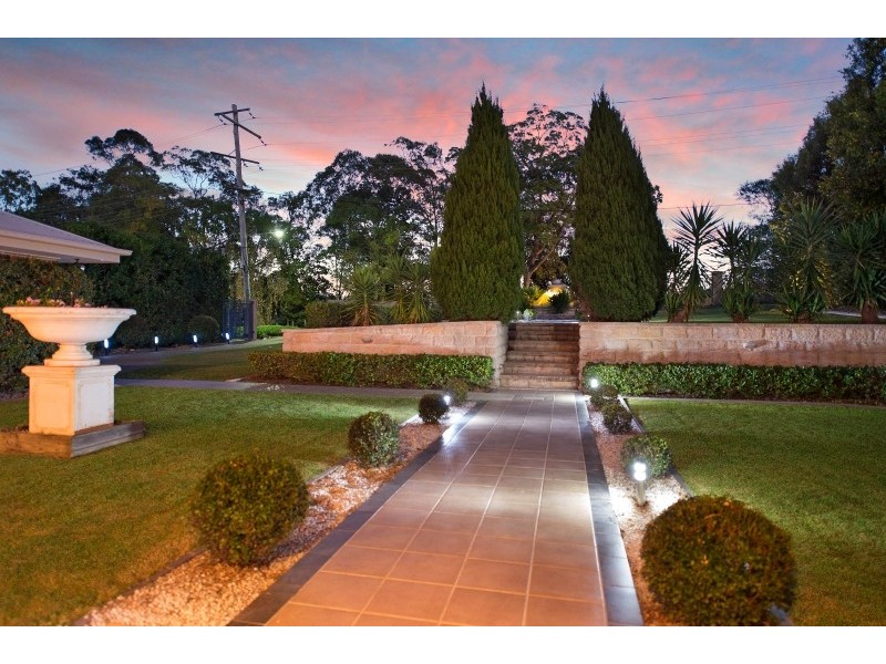 27 Bunya Crossing Road, Eatons Hill QLD 4037