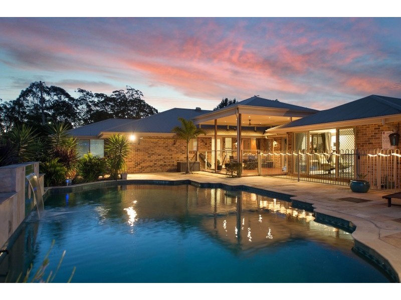 27 Bunya Crossing Road, Eatons Hill QLD 4037