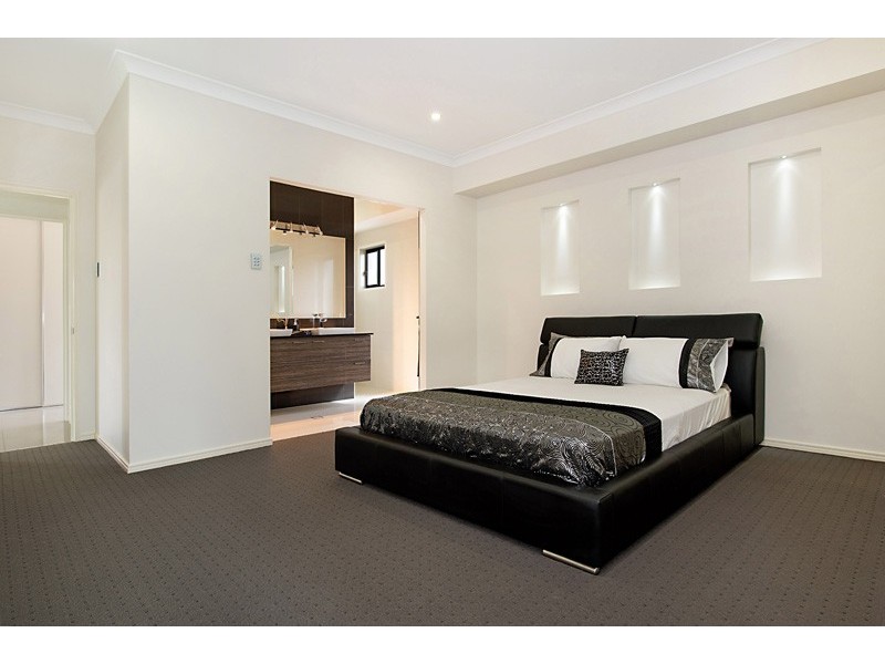 9 Shrike Court, Narangba QLD 4504