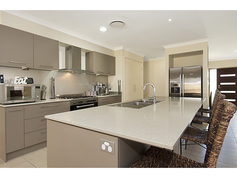 2 Liberty Circuit, North Lakes QLD 4509