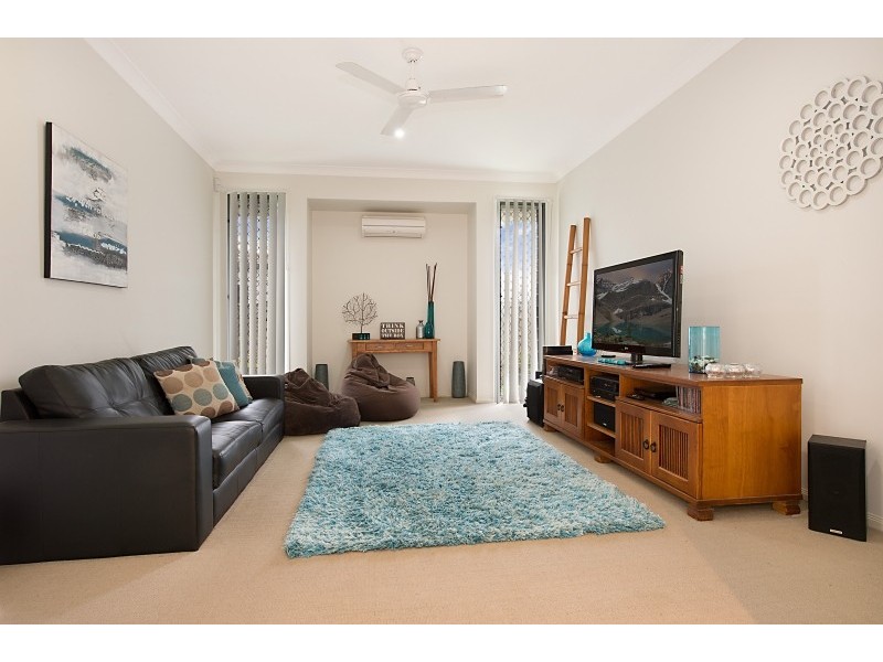 35 Yellow Robin Court, Narangba QLD 4504