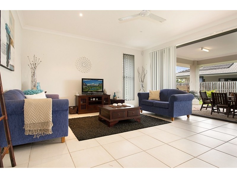 35 Yellow Robin Court, Narangba QLD 4504