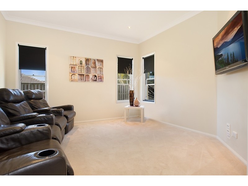 32 Yellow Robin Court, Narangba QLD 4504