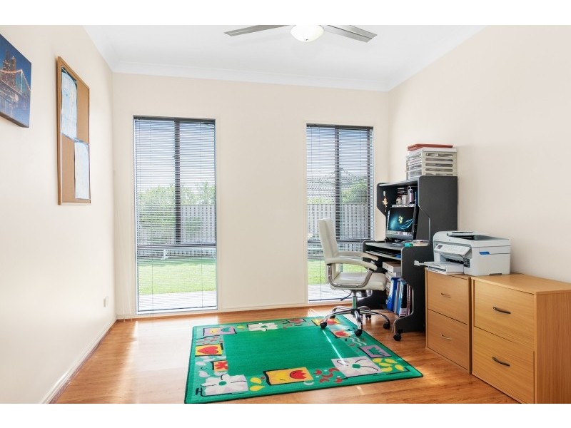 4 Outlook Place, Narangba QLD 4504