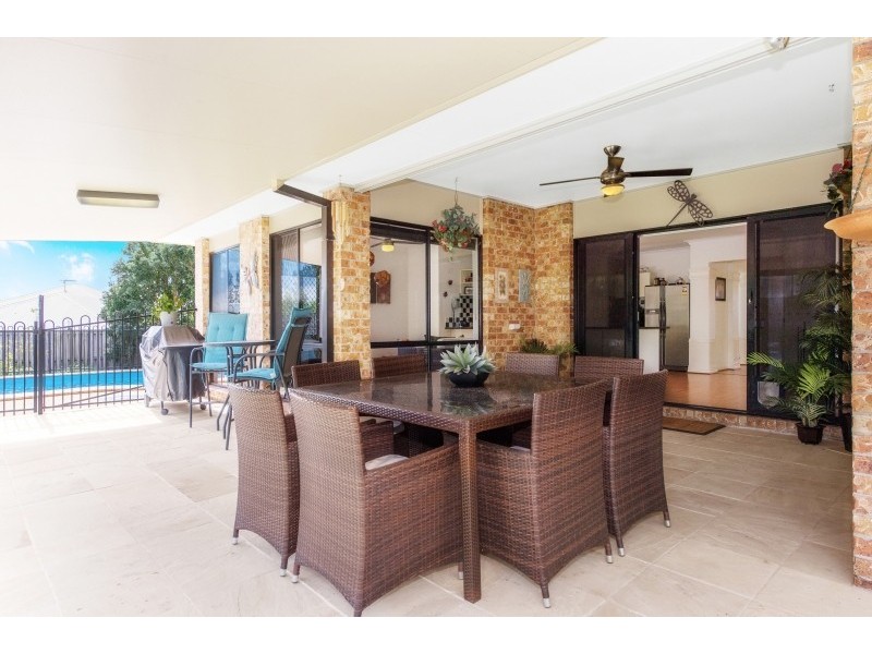 4 Outlook Place, Narangba QLD 4504