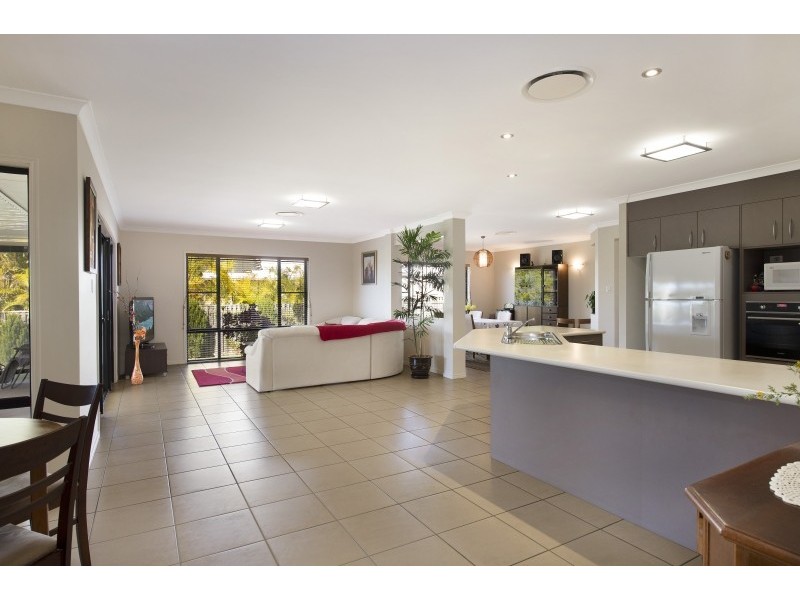 12 Lofty Court, Narangba QLD 4504