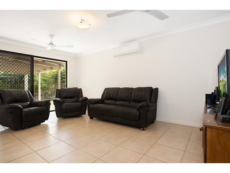 5 Starling Court, Narangba QLD 4504