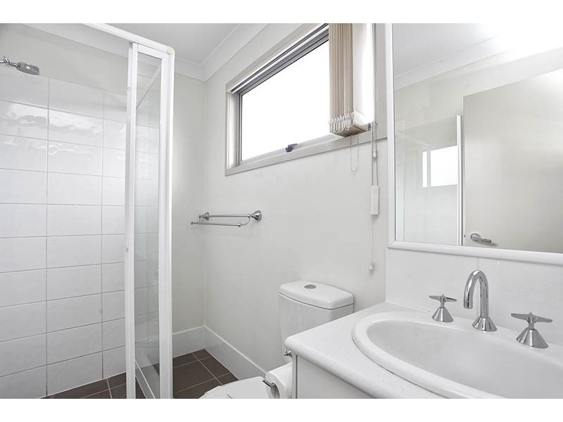 2/2 Station Road, Burpengary QLD 4505