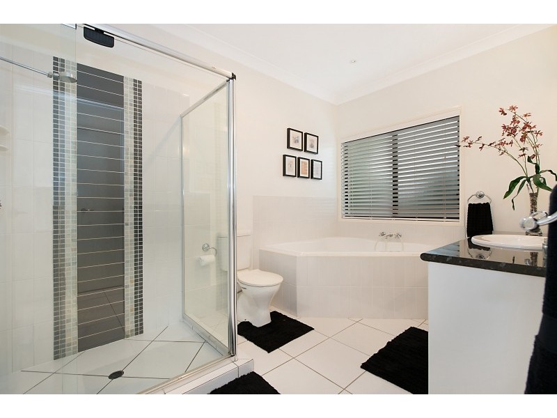 9 White Cedar Place, Narangba QLD 4504