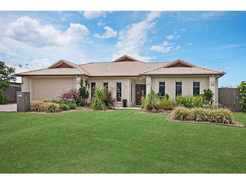 12 Lookout Place, Narangba QLD 4504