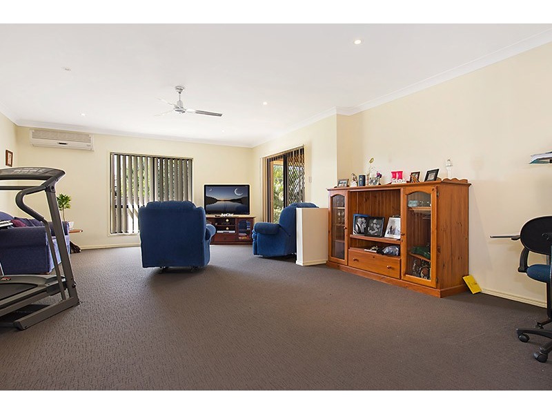 22 Moorhen Court, Narangba QLD 4504