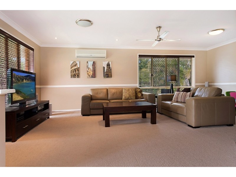 2 Boobook Court, Narangba QLD 4504