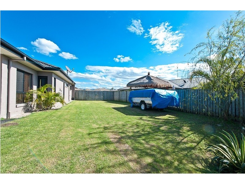 6 Lookout Place, Narangba QLD 4504