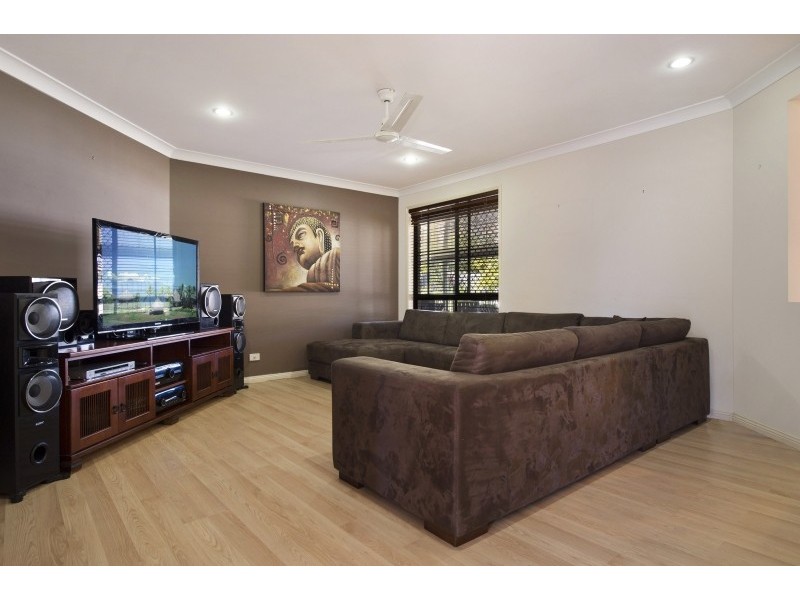 6 Myrtle Court, Narangba QLD 4504