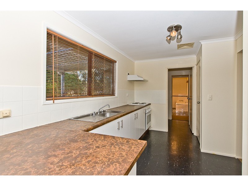 8 Wendy Crescent, Caboolture QLD 4510