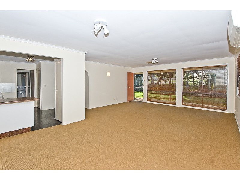 8 Wendy Crescent, Caboolture QLD 4510