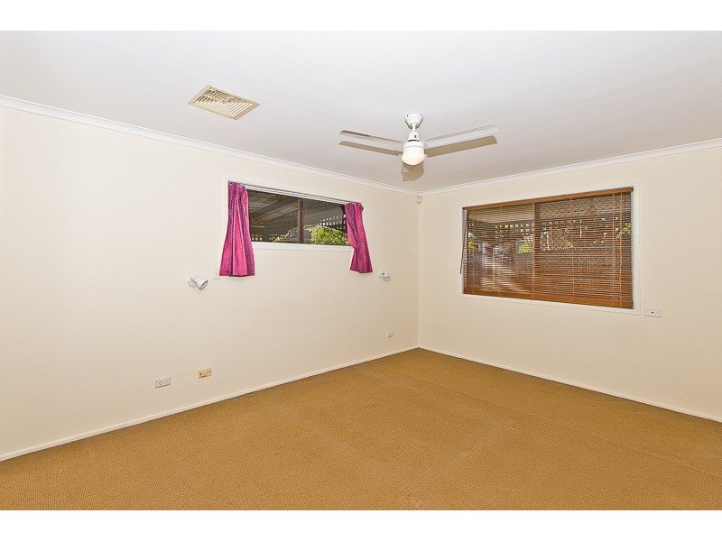8 Wendy Crescent, Caboolture QLD 4510