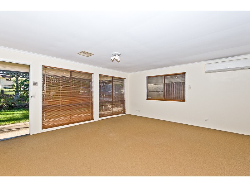8 Wendy Crescent, Caboolture QLD 4510