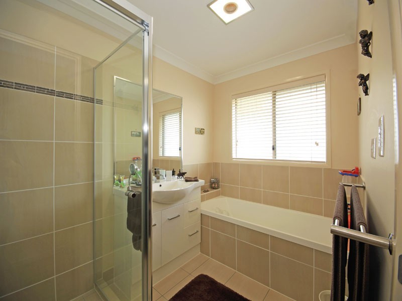 Unit 2 / 5 Huron Place, Narangba QLD 4504