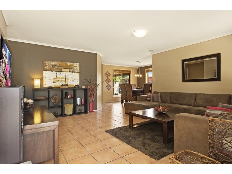 15 Cottontree Drive, Narangba QLD 4504