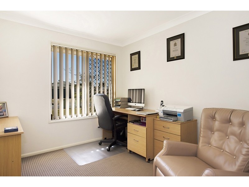 74 Pine River Drive, Murrumba Downs QLD 4503