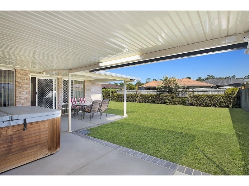 74 Pine River Drive, Murrumba Downs QLD 4503