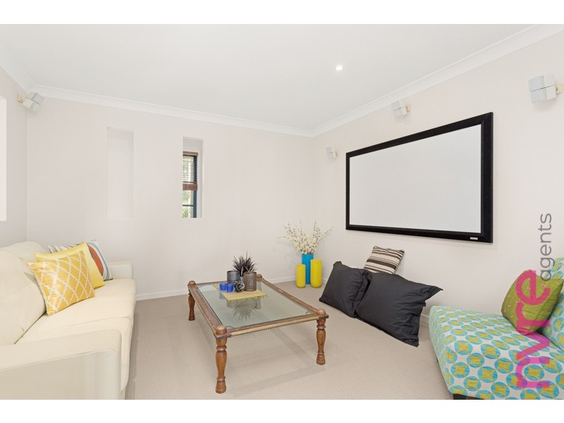 74 Bayside Drive, Beachmere QLD 4510