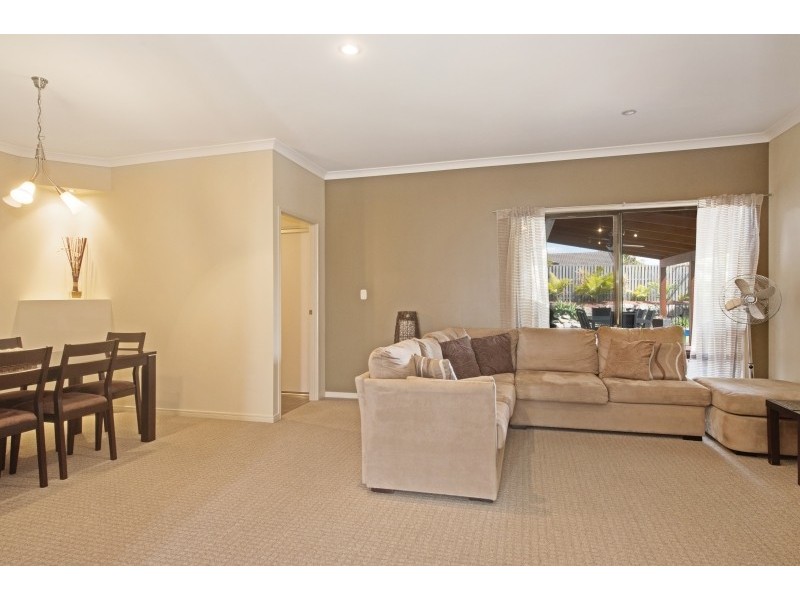 2 Tangerine Court, Narangba QLD 4504