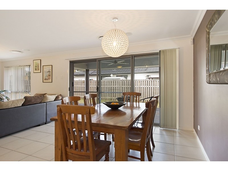 8 Shrike Court, Narangba QLD 4504