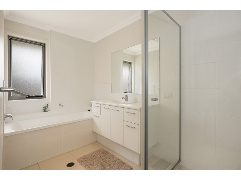 8 Shrike Court, Narangba QLD 4504