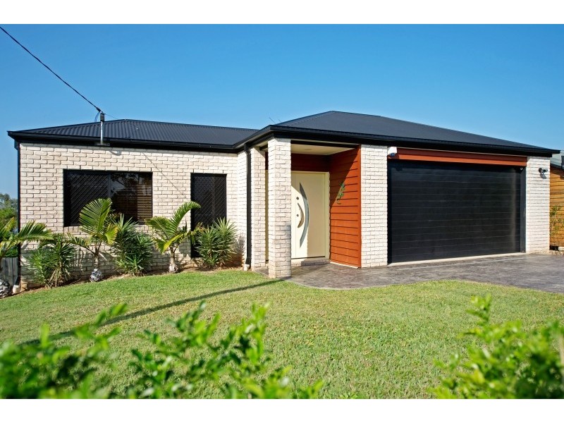 1108 Oakey Flat Road, Narangba QLD 4504