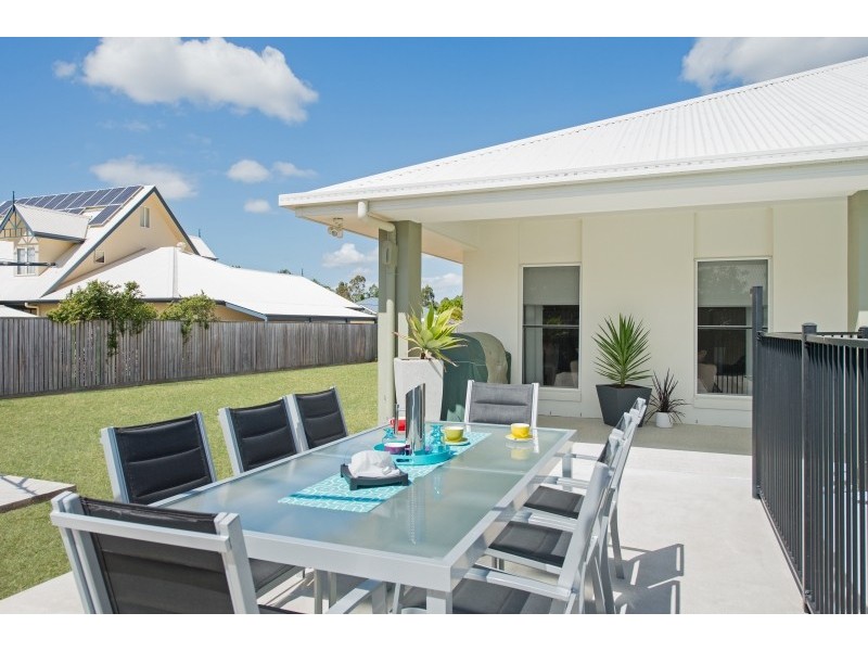 11 White Cedar Place, Narangba QLD 4504