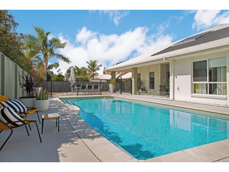 11 White Cedar Place, Narangba QLD 4504
