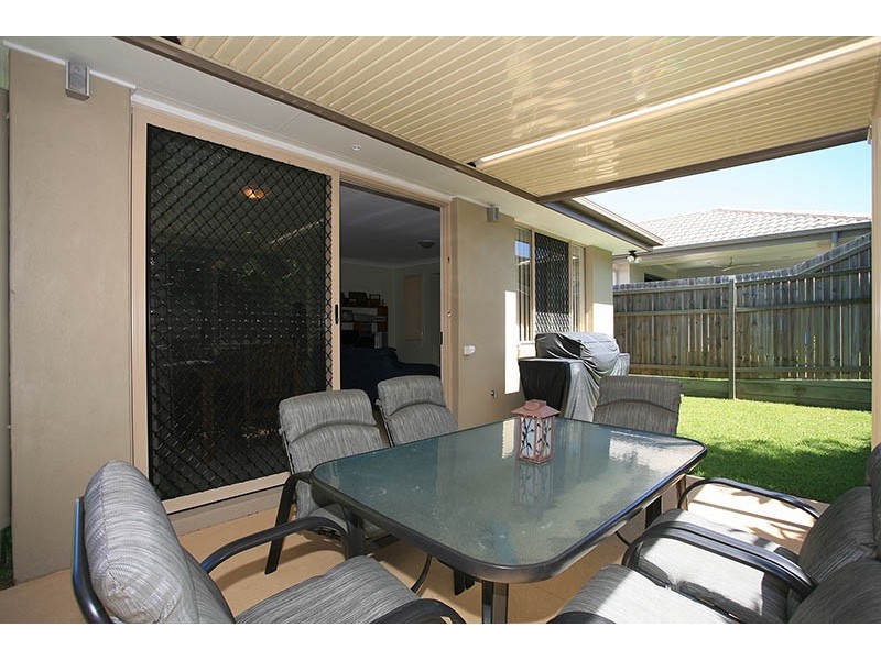 6 Millettia Close, North Lakes QLD 4509